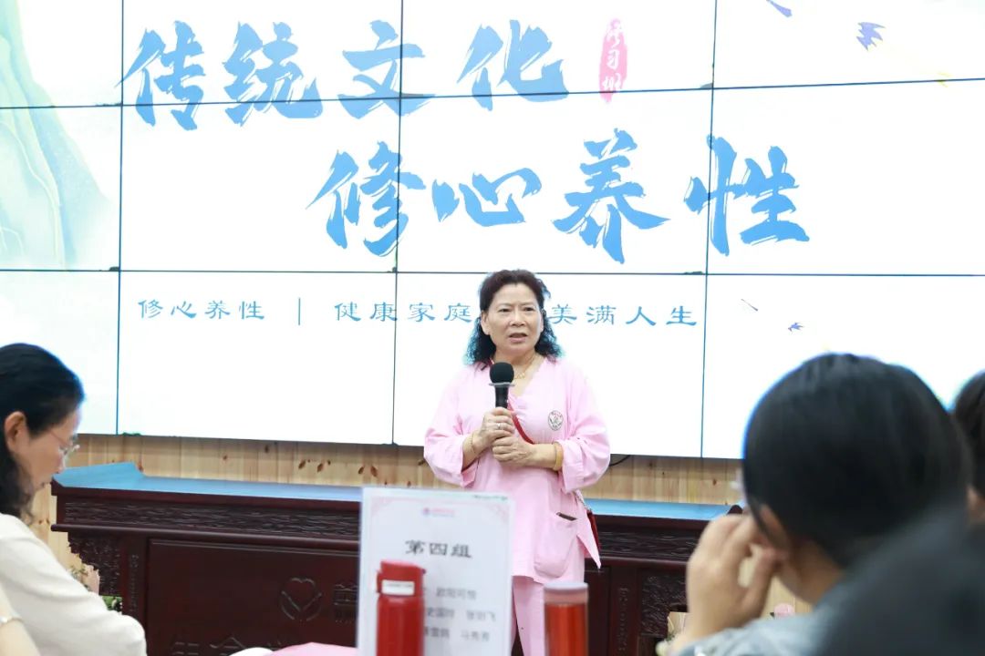 71岁唐奶奶：从多病缠身到重获新生，这段身心同调之旅太暖心！