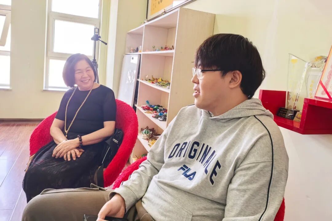 视野与爱心是打开心理咨询大门的钥匙——辽宁爸妈在线中心成员之家沙龙纪实