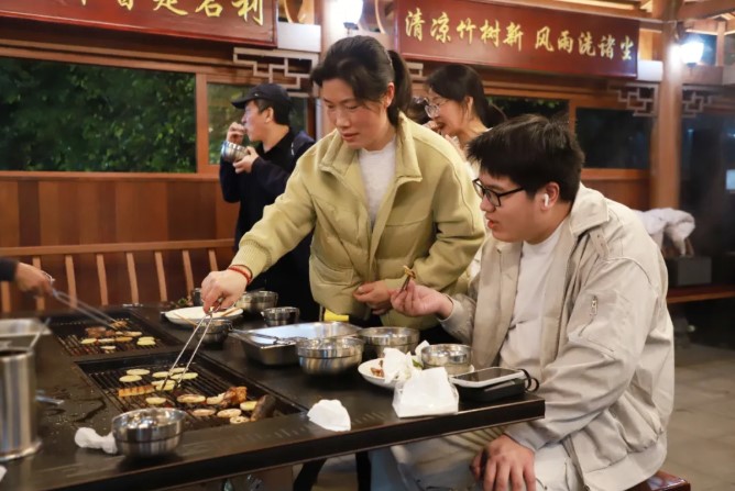 屏幕截图 2025-11-27 104103.jpg