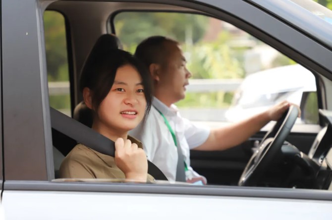 1764724647954487.jpg 屏幕截图 2025-12-03 091152.jpg