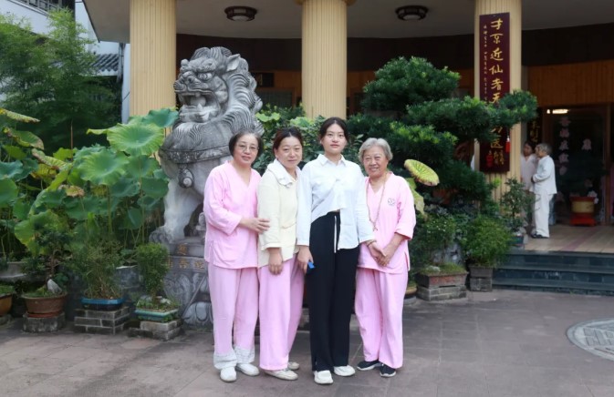 1764724651231381.jpg 屏幕截图 2025-12-03 091204.jpg